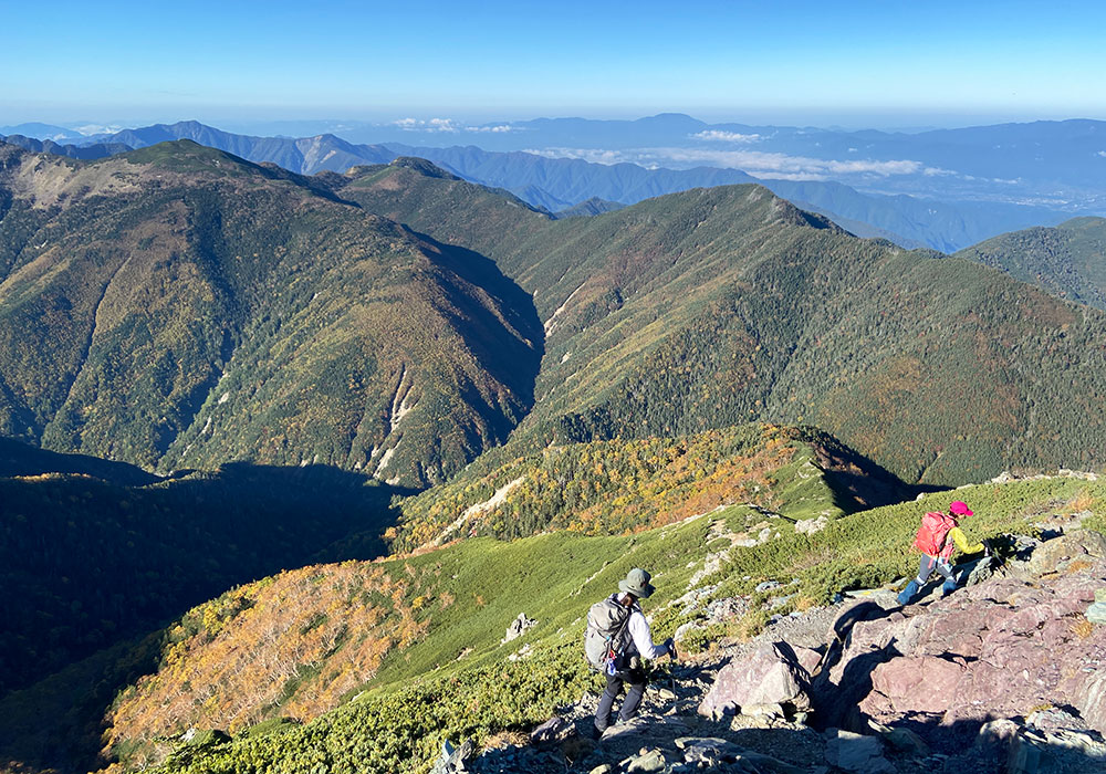 塩見岳から塩見小屋へ