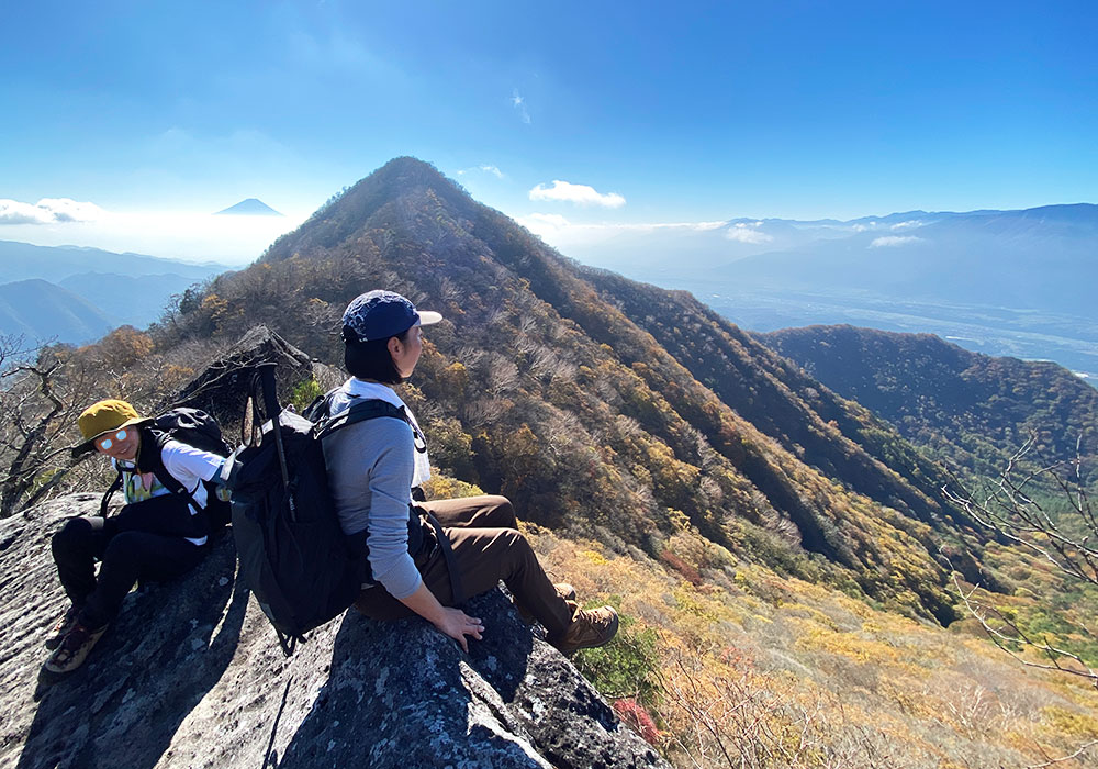 【茅ヶ岳・金ヶ岳登山】展望スポット！