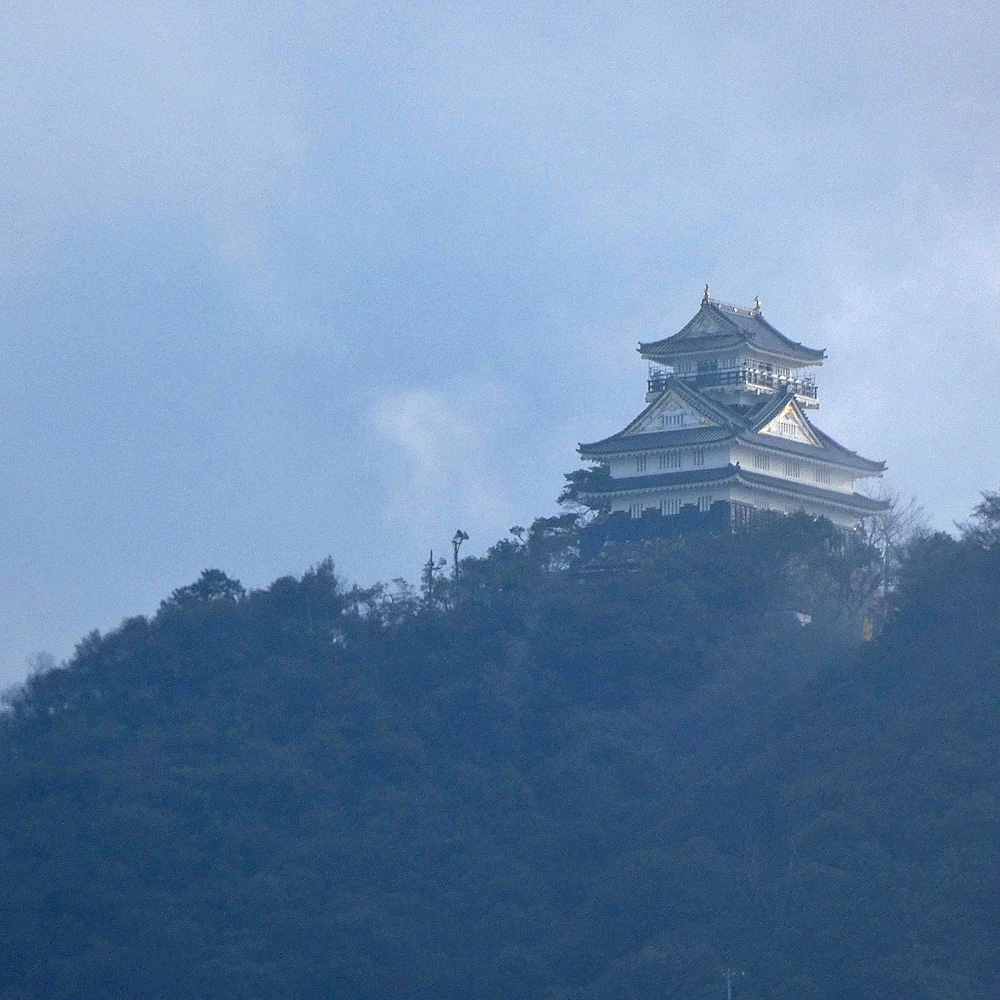 岐阜城へ金華山ロープウェイに乗り旅行探検しに行ってきました！ | 旅行探検部 ～おすすめスポットを観光旅行しながら探検も楽しんでます～